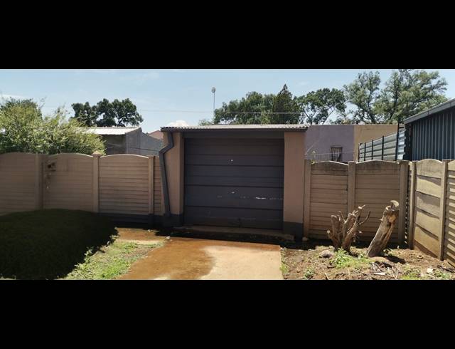 4 BEDROOM HOUSE FOR SALE IN VANDERBIJLPARK CW 3